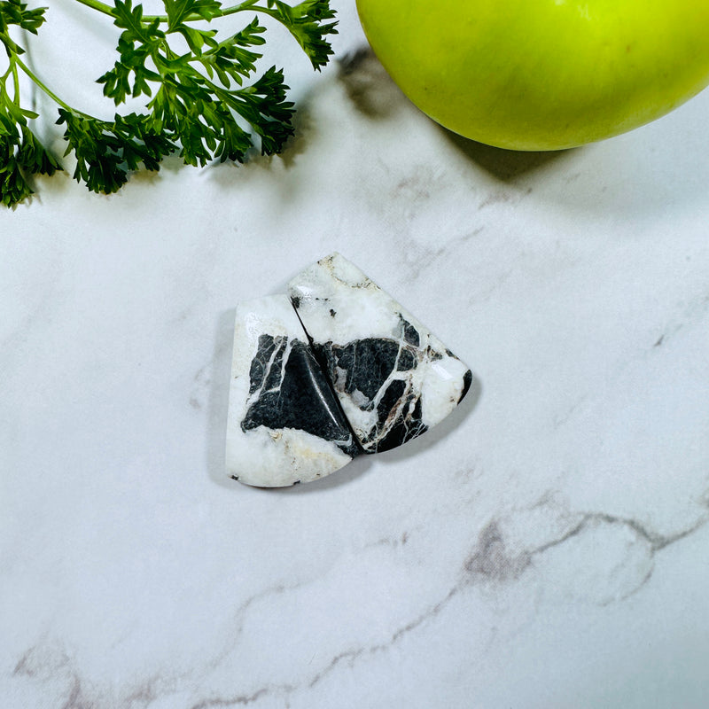 Large White Petal White Buffalo Dolomite, Set of 2 Background