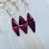 Medium Purple Triangle Spiny Oyster, Set of 6 Background