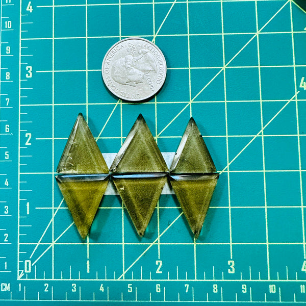 Medium Swamp Green Triangle Rosarita, Set of 6 Dimensions