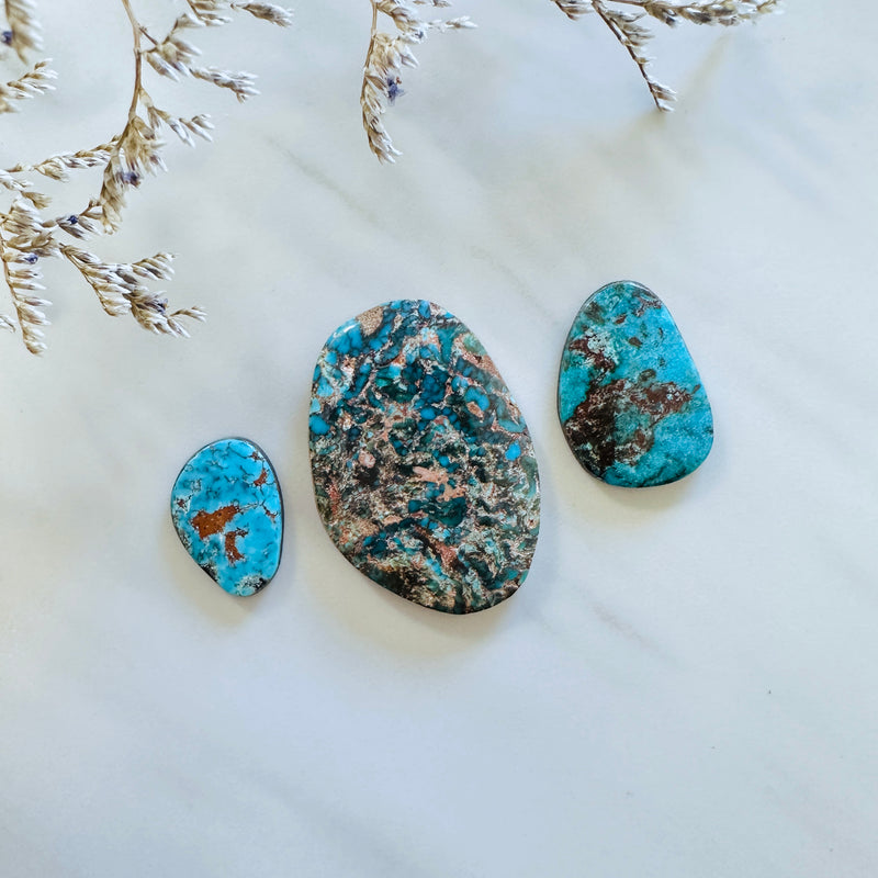 Mixed Ocean Blue Mixed Prince Egyptian Turquoise, Set of 3 Background