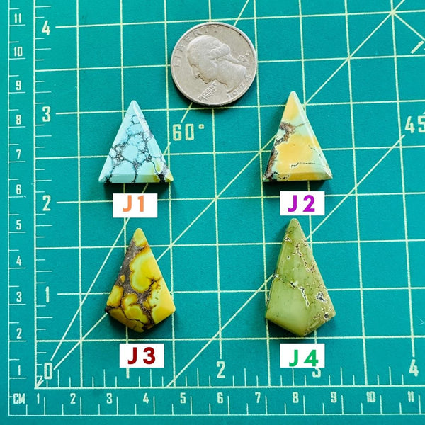 2. Medium Triangle Treasure Mountain - 002924