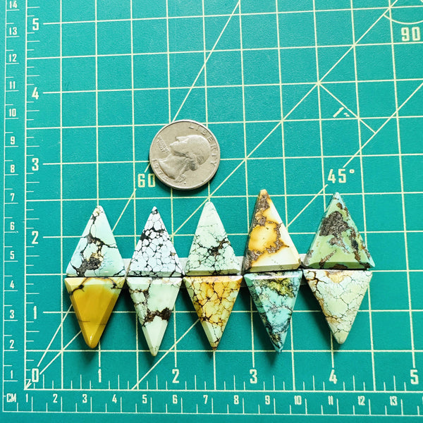 Large Mixed Triangle Mixed Turquoise, Set of 10 Dimensions