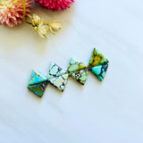 Small Mixed Triangle Mixed Turquoise, Set of 8 Background