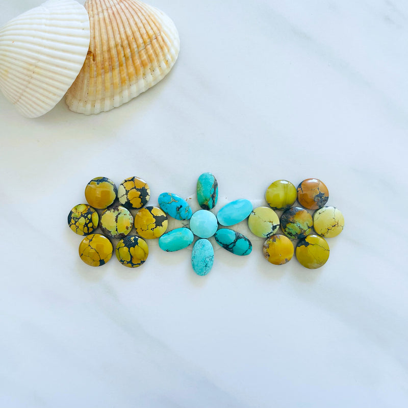 Small Mixed Mixed Mixed Turquoise, Set of 21 Background
